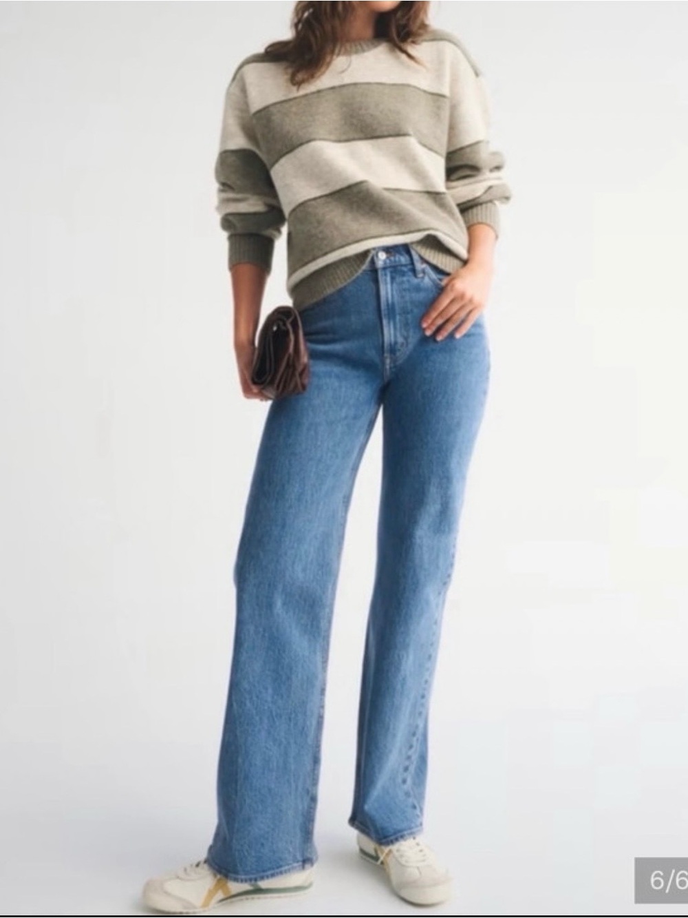 Abercrombie & Fitch Relaxed 90’s High Rise Jeans, Size 30 SHORT
